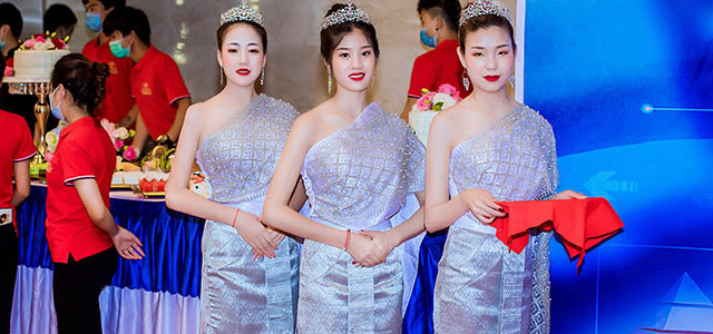 华纳集团庆典活动礼仪服务现场